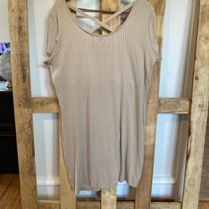 No Boundaries tan/beige cross cross dress XXL